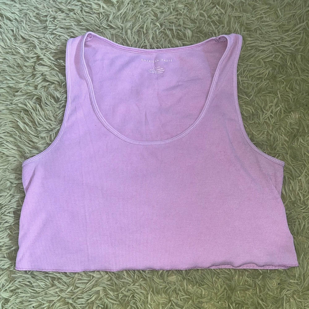 pink tank top